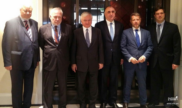 Налбандян и Мамедъяров в Нью-Йорке обсудили вопросы организации встречи Саргсян-Алиев