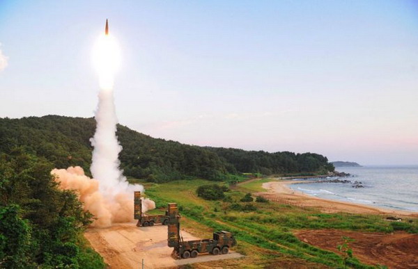 Южная Корея провела ракетные учения в ответ на ядерные испытания в КНДР