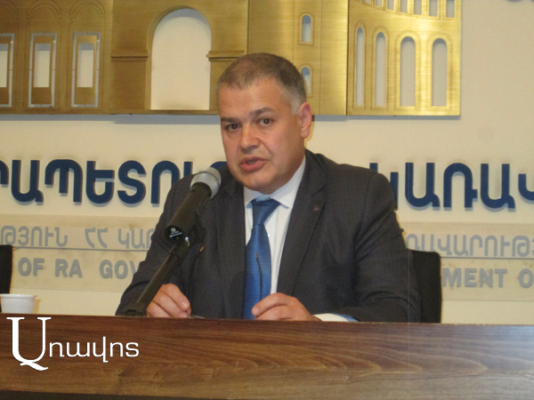 В чей адрес озвучивает обвинения министр юстиции Давид Арутюнян? – видео