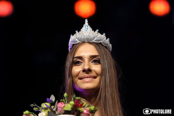 «Мисс Армения 2017» избрана Лили Саргсян: фоторяд