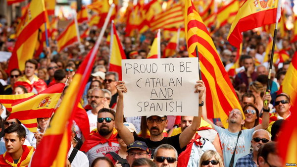 В Барселоне прошел миллионный митинг противников выхода Каталонии из состава Испании