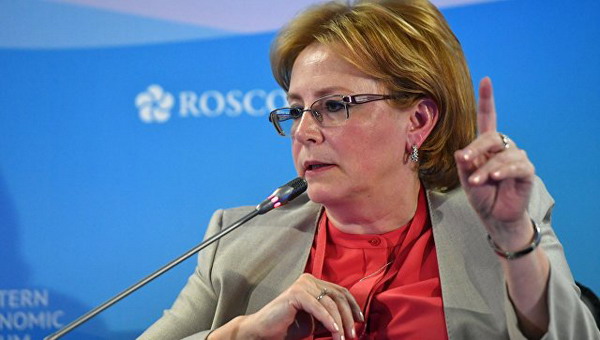 Министр здравоохранения России назвала селфи «проявлением распущенности»