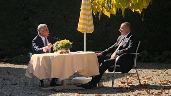 В Женеве проходит беседа президентов Армении и Азербайджана в формате тет-а-тет