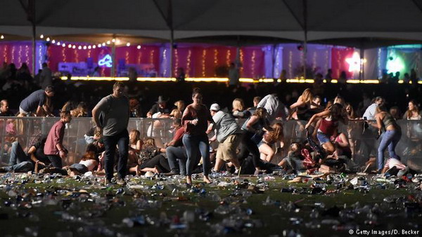Трагедия в Лас-Вегасе: в результате стрельбы погибли более 20 человек, более 100 ранены — видео