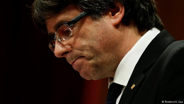 Отправленный в отставку глава Каталонии Карлес Пучдемон призвал к «мирному сопротивлению Мадриду»