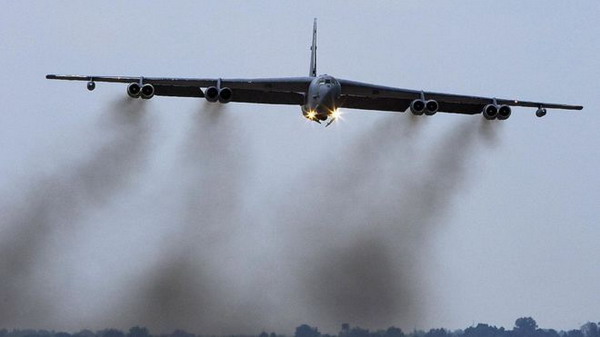 Бомбардировщики В-52 вернутся на постоянное дежурство: глава штаба ВВС США