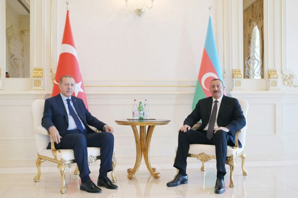 Эрдоган и Алиев в Баку провели встречу тет-а-тет