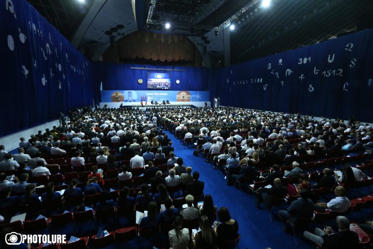 Опрос: большинство считает, что Форум «Армения-Диаспора» был очередным бессмысленным собранием
