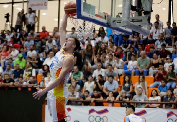 Сборная Армении по баскетболу победила албанцев в Тиране в стартовом матче отборочного тура Евро-2021!