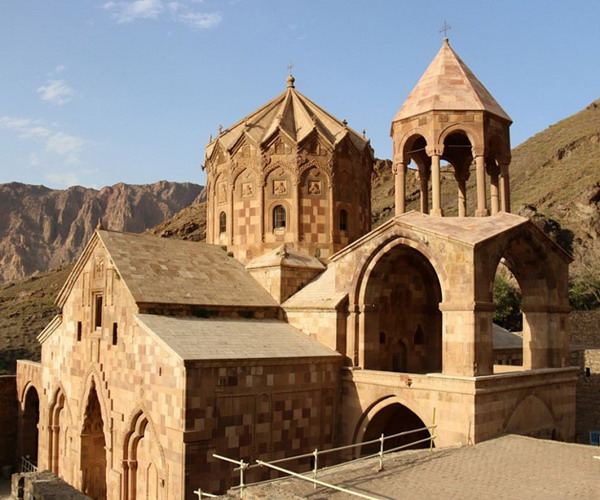 Восстановленный армянский монастырь на севере Ирана возле Джульфы посетили 2,5 тысячи иностранных туристов