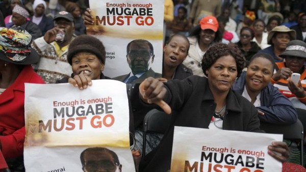 «Мугабе, уходи!»: тысячи зимбабвийцев требуют отставки бессменного лидера