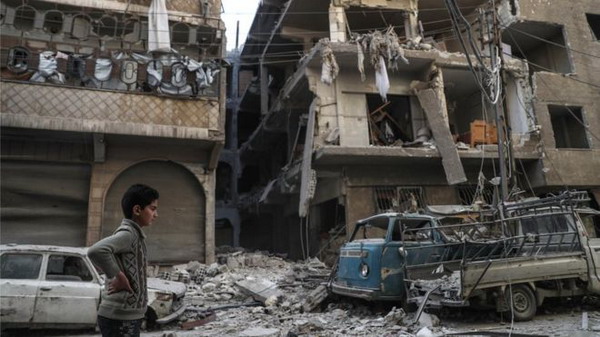 Правозащитники обвиняют Россию в авианалете в Сирии и гибели десятков мирных жителей