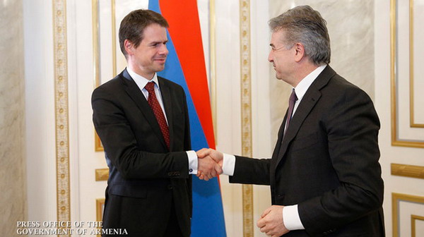 Посол Франции впечатлен потенциалом Армении в IT-сфере