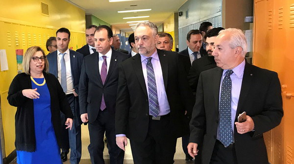 Виген Саргсян провел встречи в армянских организациях Монреаля