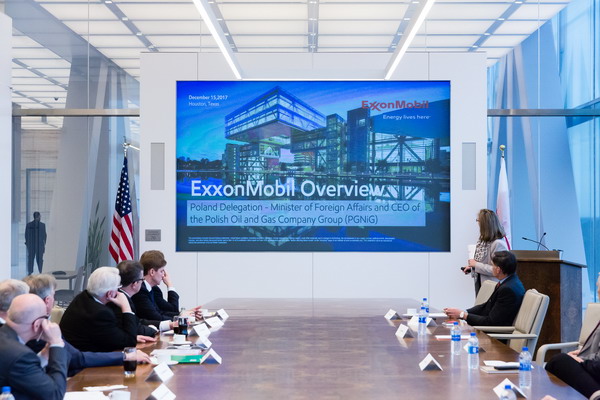Польша ведет переговоры с гигантом Exxon Mobil с целью укрепления энергетической независимости от России