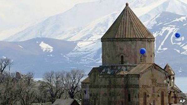 Армянский архиепископ – о турецком аэродроме Инджирлик: международная конференция в Вашингтоне