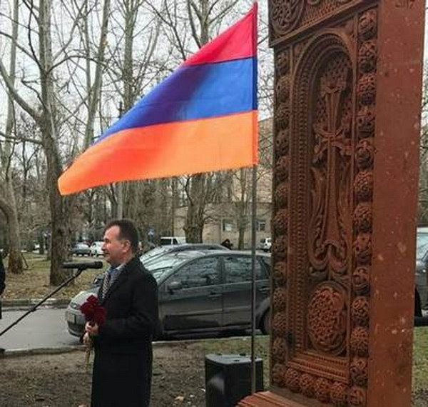 В украинском Херсоне установлен памятник-хачкар в память жертв Геноцида армян в Османской империи