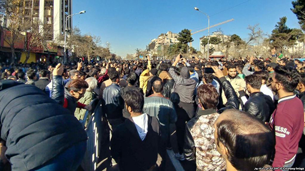 В Иране прошла акция протеста против властей: Радио Азатутюн – видео