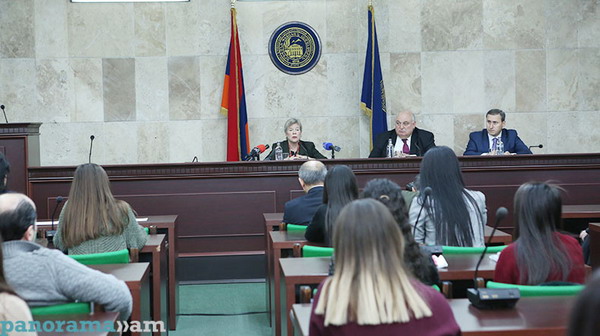 Роуз Гетемюллер в Ереване: НАТО не действует против кого-то или какой-либо страны