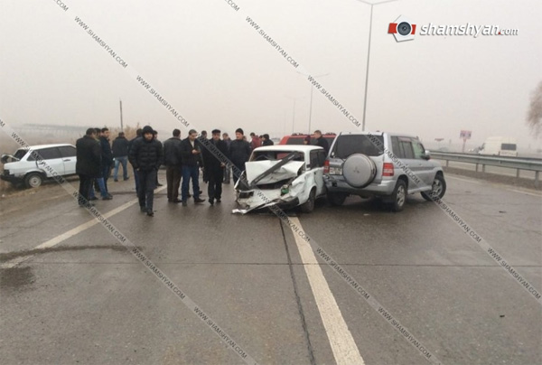 53 автомобиля столкнулись в марзе Арарат: цепочка поврежденных автомашин растянулась на 1,5 км, есть раненые