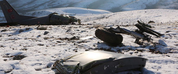 На юго-западе Турции разбился военно-транспортный самолет: трое погибших