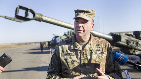 Генерал Бен Ходжес: Россия применяет в Украине сложную военную тактику