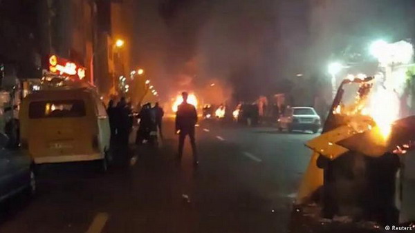Берлин и Брюссель обеспокоены новыми жертвами в ходе протестов в Иране: заявления