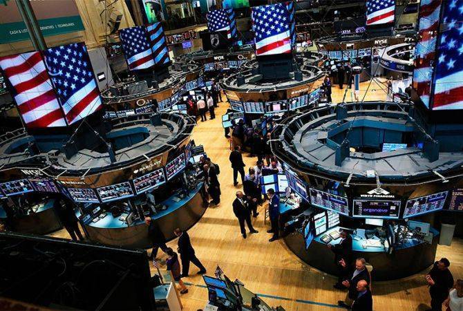 Индексы на американских фондовых биржах выросли