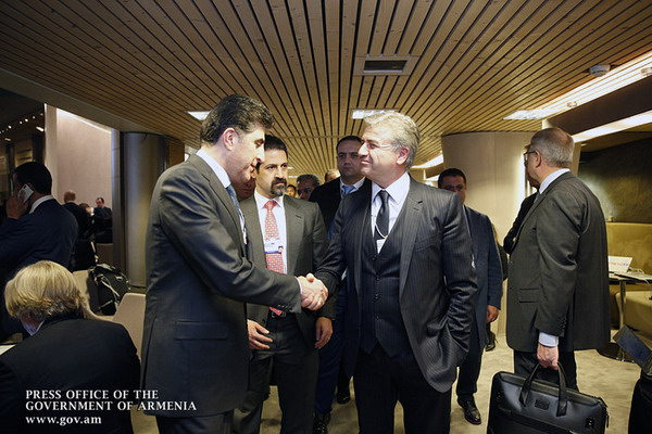 Карен Карапетян в Давосе встретился с премьером Иракского Курдистана Нечирваном Барзани