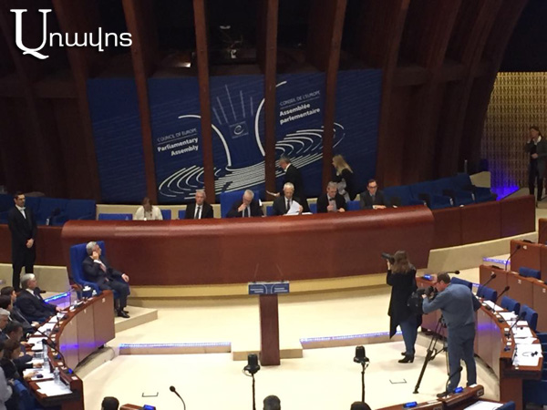 «В переговорном процессе вы хотите невозможного»: Серж Саргсян призвал азербайджанского делегата успокоиться – видео