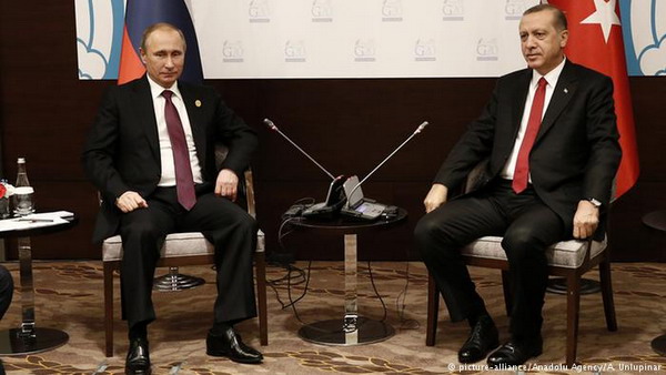 Россия и Турция находятся сегодня на грани войны: Александр Гольц