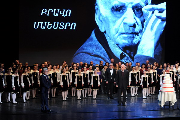 Серж Саргсян принял участие в юбилейном вечере 80-летия кинорежиссера Артавазда Пелешяна
