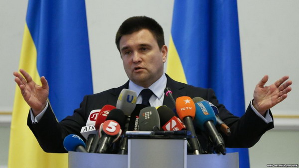 Глава МИД Украины: Киев готов почтить память польских жертв на Волыни