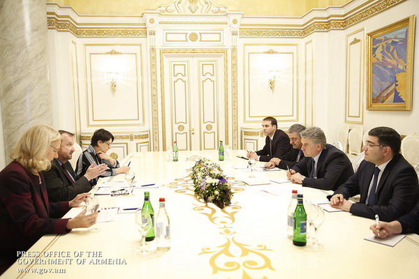 Карен Карапетян и посол США Ричард Миллс обсудили вопросы двустороннего сотрудничества