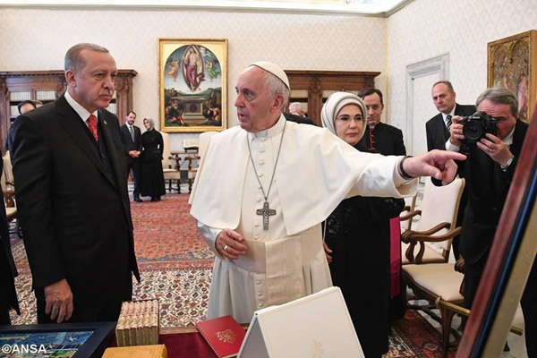 Визит Эрдогана в Ватикан и турецкие иллюзии по нормализации двусторонних отношений