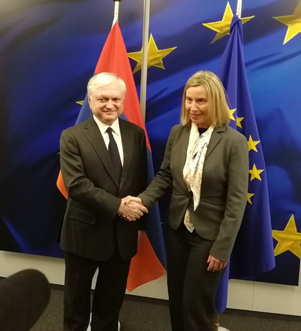 Налбандян и Могерини обсудили вопросы по подготовке к первому заседанию Совета партнерства Армения-ЕС