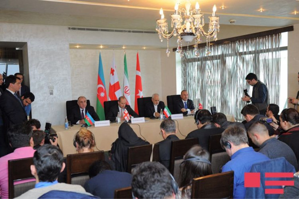 В Баку состоялась четырехсторонняя встреча глав МИД Азербайджана, Грузии, Турции и Ирана
