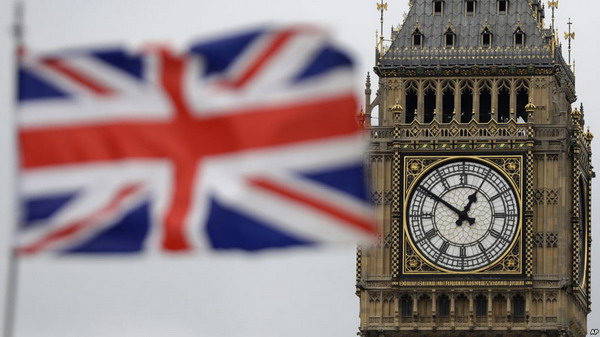 Британия начинает борьбу с «темными» капиталами из России: обсуждение в Лондоне