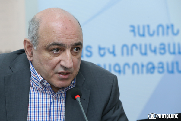 «Серж Саргсян не мог оставить этот вопрос в неопределенности, меняя свой статус»: Борис Навасардян