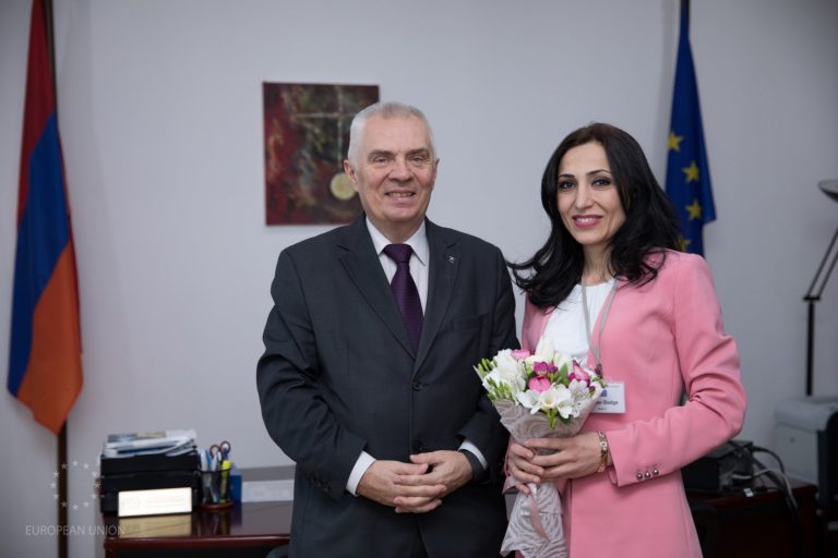 Посол ЕС в Армении еще раз отметил важность ответственности за неприемлемое и выходящее за рамки этики отношение к женщинам