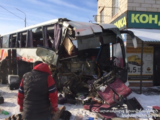 Автобус Ереван-Москва попал в ДТП: 2 погибших, 8 раненых