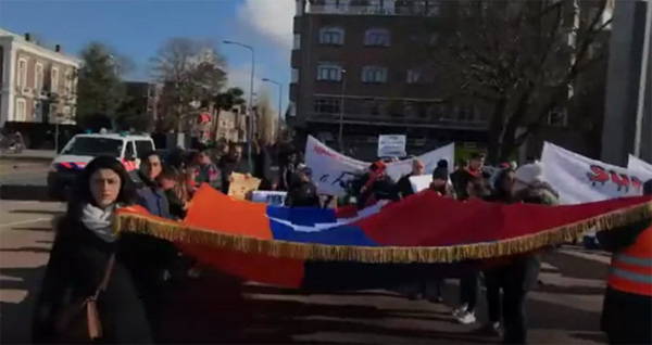 Шествие и акция протеста напротив посольства Азербайджана в Гааге: видео