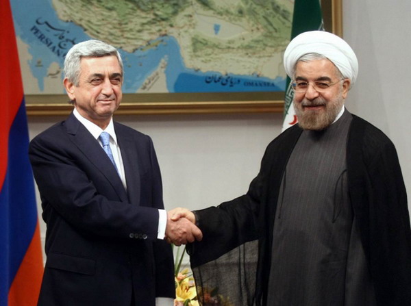 Серж Саргсян поздравил президента Ирана Хасана Роухани с праздником Новруз