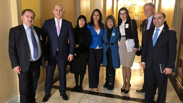 Визит армянских парламентариев в США назван «историческим»