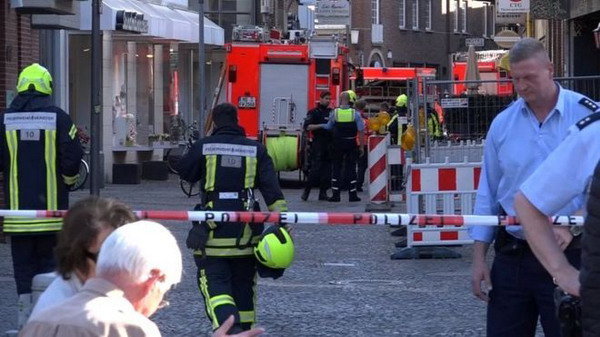 В центре Мюнстера в Германии грузовик въехал в людей: 4 погибших