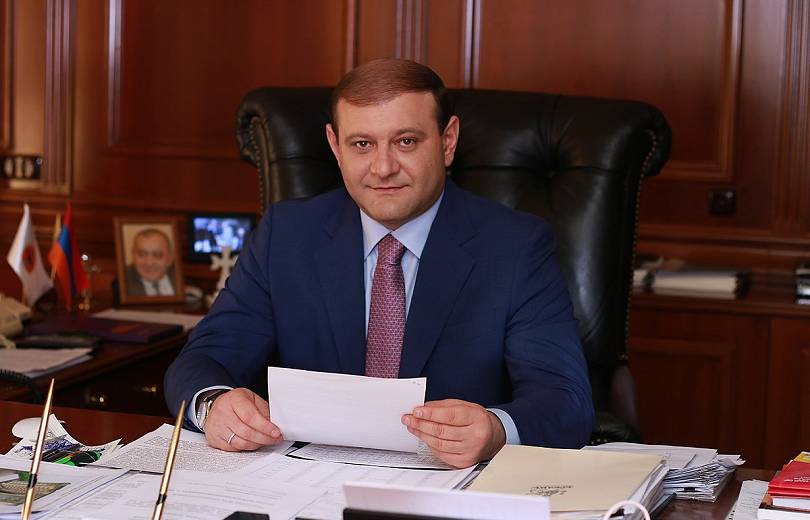 Требуем отставки мэра Тарона Маргаряна: фракция «Елк» Совета старейшин Еревана