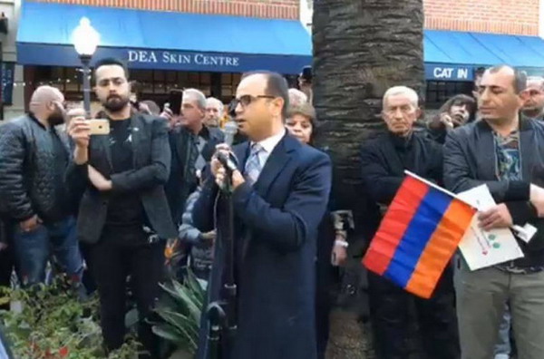 Армяне Лос-Анджелеса провели многолюдный митинг солидарности с протестующими в Армении: видео