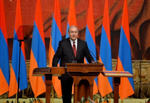 Армен Саргсян на специальном заседании Национального Собрания РА вступил в должность Президента Республики Армения