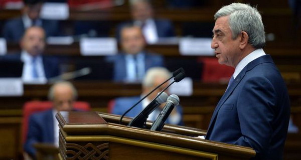 Серж Саргсян избран премьер-министром Армении на специальном заседании парламента