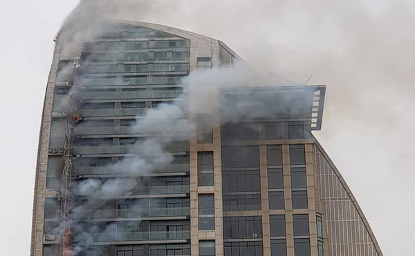 В Баку горит высотка Trump Tower: видео
